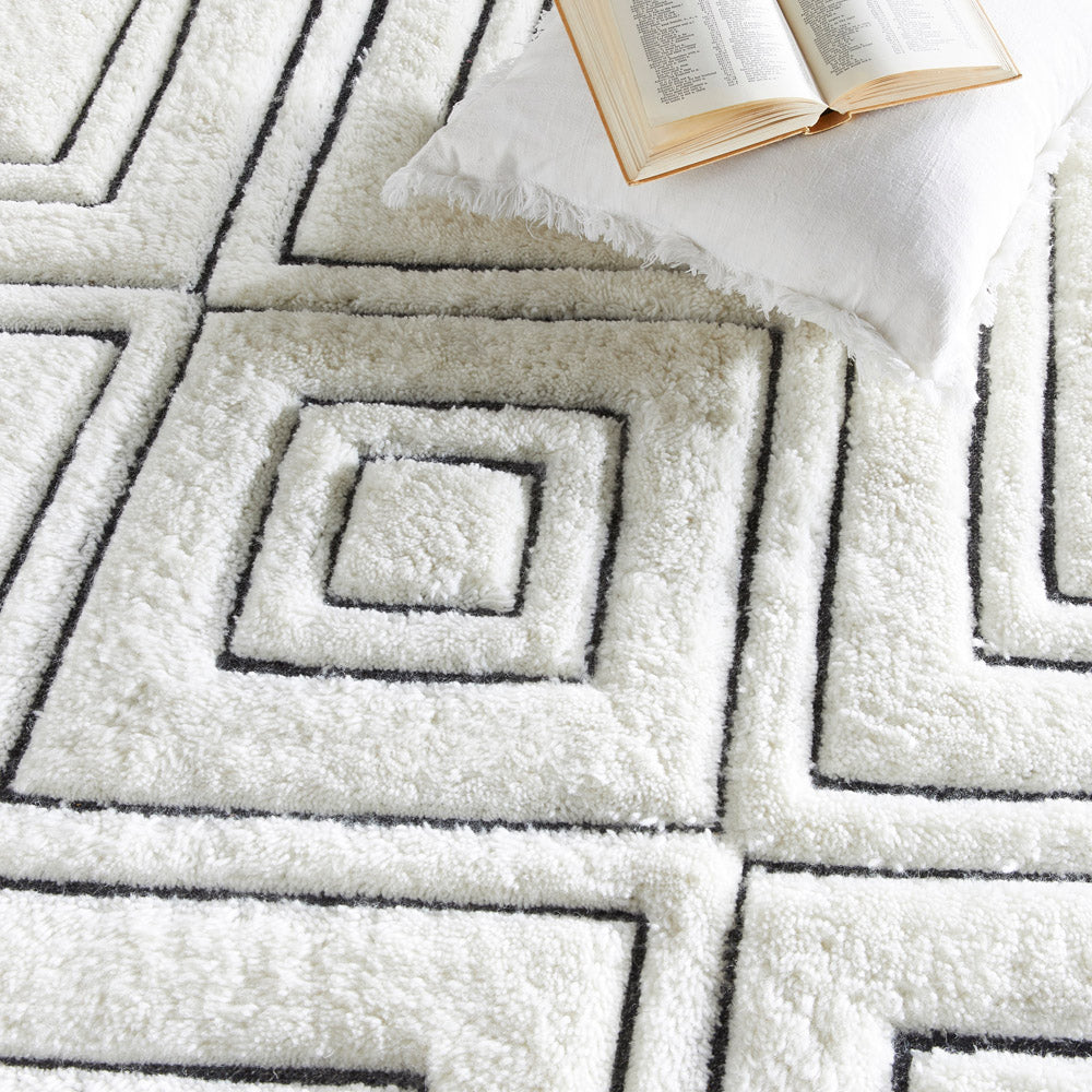 Origins Berber Mono Cream and Black Rug 160 x 230cm